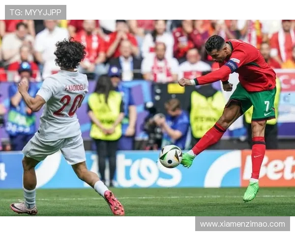 C罗重返赛场再创辉煌 引领足球新篇章的传奇之路