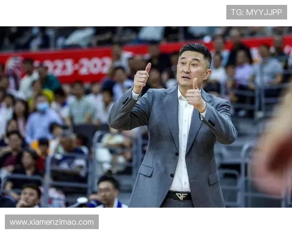 中国男篮迎战强敌,杜锋带领球队全力冲击世界杯八强之梦 中国男篮迎战强敌,杜锋带领球队全力冲击世界杯八强之梦