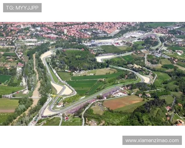 围绕近期F1焦点赛事动态进行全面深度解析与前瞻报道亮点速览集 围绕近期F1焦点赛事动态进行全面深度解析与前瞻报道亮点速览集